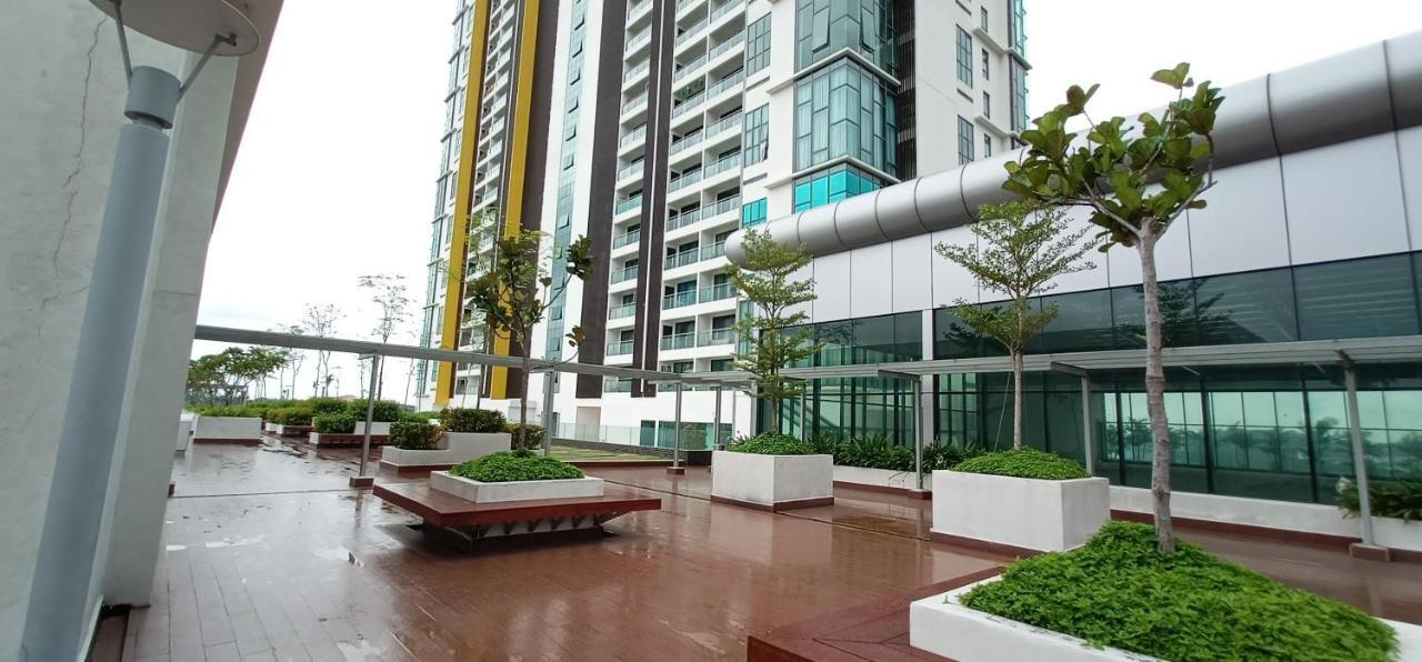 Nins Evo Bangi Apartment ภายนอก รูปภาพ